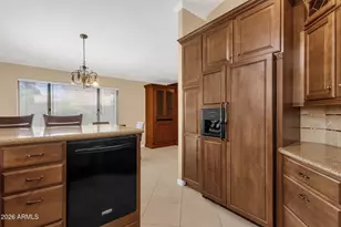 4755 E Angela Dr, Phoenix, AZ 85032 - Photo 13