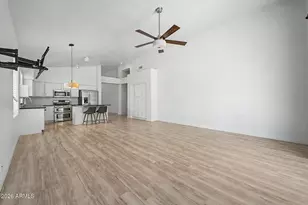 7251 E Lakeview Ave, Mesa, AZ 85209 - Photo 9