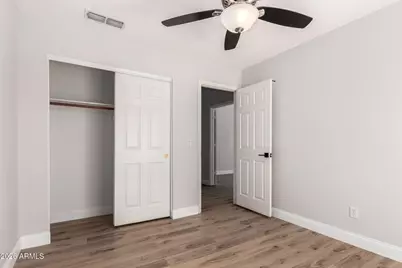 22027 N 73rd Avenue, Glendale, AZ 85310 - Photo 13