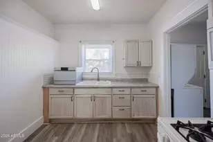 831 N 10th St, Phoenix, AZ 85006 - Photo 11