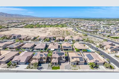 18924 W Medlock Drive, Litchfield Park, AZ 85340 - Photo 101