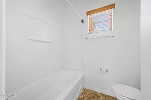 2929 N 37th St, Phoenix, AZ 85018 - Photo 9