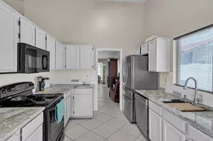 9865 S 44th St, Phoenix, AZ 85044 - Photo 11