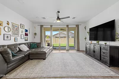 752 E Constitution Drive, Gilbert, AZ 85296 - Photo 7