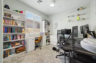 752 E Constitution Dr, Gilbert, AZ 85296 - Photo 23