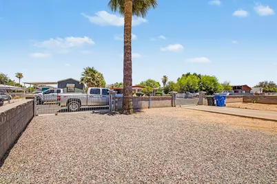 7713 E Holmes Avenue, Mesa, AZ 85209 - Photo 3