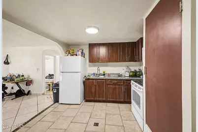 7713 E Holmes Avenue, Mesa, AZ 85209 - Photo 11