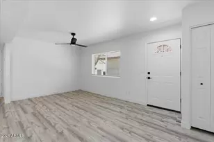 10216 N 7th Ave, Phoenix, AZ 85021 - Photo 3