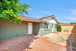 229 E Anderson Ave E, Phoenix, AZ 85022 - Photo 3