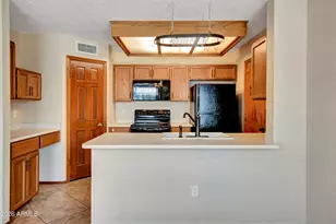 229 E Anderson Ave E, Phoenix, AZ 85022 - Photo 9