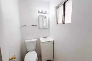 6060 W Hollyhock Dr, Phoenix, AZ 85033 - Photo 17