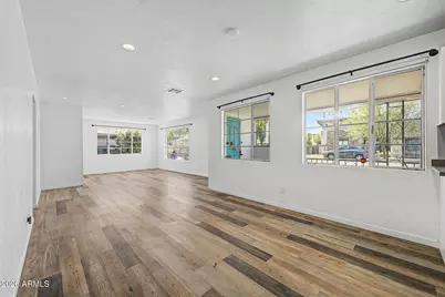 708 E Northview Avenue, Phoenix, AZ 85020 - Photo 7