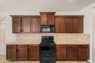 16124 N 180th Ln, Surprise, AZ 85388 - Photo 13