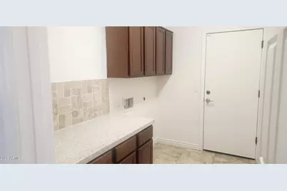16124 N 180th Lane, Surprise, AZ 85388 - Photo 5
