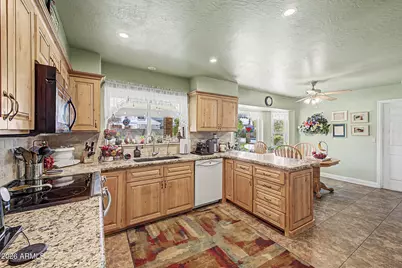 2451 N Forest Circle, Mesa, AZ 85203 - Photo 17
