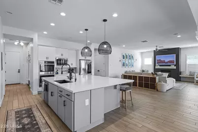 2560 E Thornton Court, Gilbert, AZ 85297 - Photo 9
