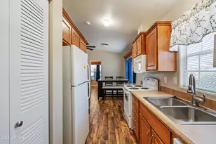 10960 N 67th Ave, Glendale, AZ 85304 - Photo 13