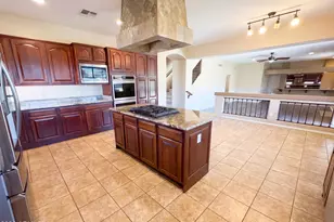 9625 W Oberlin Way, Peoria, AZ 85383 - Photo 13