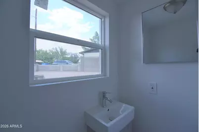 2317 N 47th Drive, Phoenix, AZ 85035 - Photo 11