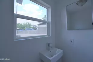 2317 N 47th Dr, Phoenix, AZ 85035 - Photo 11
