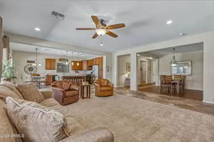 9914 W Patrick Ln, Peoria, AZ 85383 - Photo 25