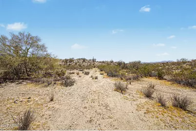 29714 W Peakview Road, Wittmann, AZ 85361 - Photo 47