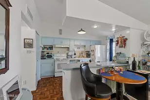 10432 W Oakmont Dr, Sun City, AZ 85351 - Photo 17