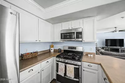 7234 S 41st Drive, Phoenix, AZ 85041 - Photo 13