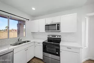 11902 N 73rd Ave, Peoria, AZ 85345 - Photo 11
