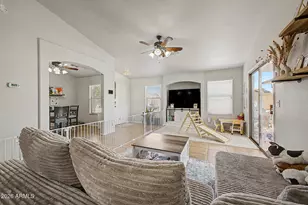 2633 S 81st Ln, Phoenix, AZ 85043 - Photo 9