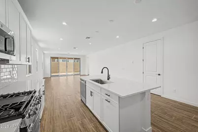 8042 W Granada Road, Phoenix, AZ 85035 - Photo 7