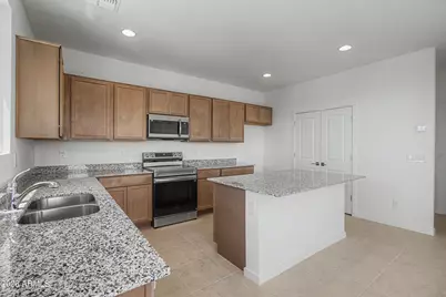652 S Del Rancho Circle, Mesa, AZ 85208 - Photo 19