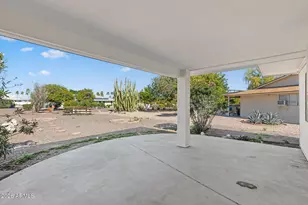 16817 N Meadow Park Dr, Sun City, AZ 85351 - Photo 23