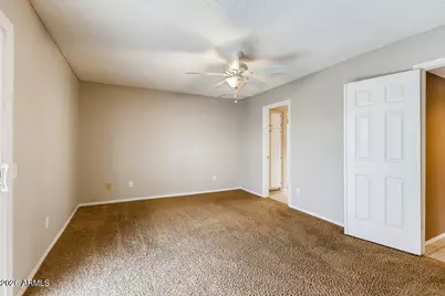 15652 N 38th Place, Phoenix, AZ 85032 - Photo 13