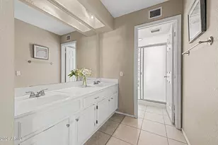 15652 N 38th Pl, Phoenix, AZ 85032 - Photo 13