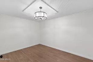 8586 E Indian School Rd, Scottsdale, AZ 85251 - Photo 19