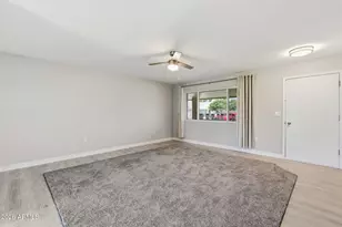 10411 W Prairie Hills Circle W, Sun City, AZ 85351 - Photo 5