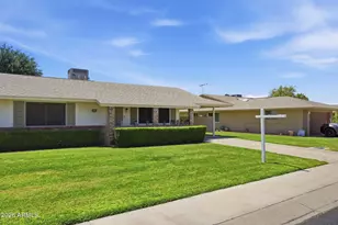 10411 W Prairie Hills Circle W, Sun City, AZ 85351 - Photo 3