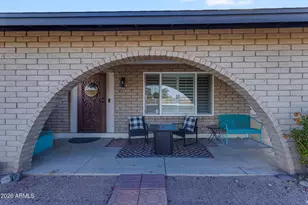 704 N Gentry Cir, Mesa, AZ 85213 - Photo 55
