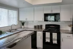 3255 S Dorsey Ln, Tempe, AZ 85282 - Photo 7