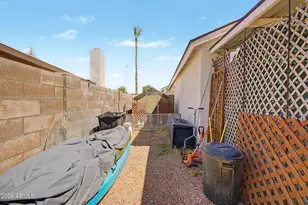 7347 W Paradise Dr, Peoria, AZ 85345 - Photo 21