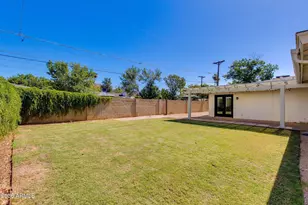 5002 E Mitchell Dr, Phoenix, AZ 85018 - Photo 43