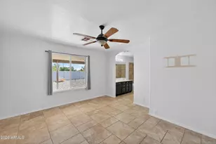 548 N Bailey Cir, Mesa, AZ 85207 - Photo 11