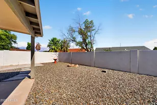 548 N Bailey Cir, Mesa, AZ 85207 - Photo 29