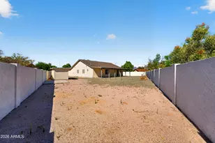 548 N Bailey Cir, Mesa, AZ 85207 - Photo 35