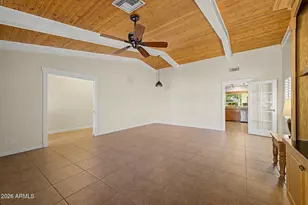 1221 E Steamboat Bend Dr, Tempe, AZ 85283 - Photo 7