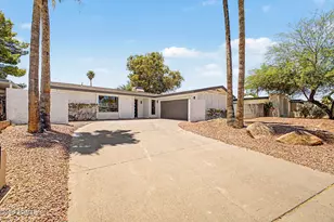 4101 E Alan Ln, Phoenix, AZ 85028 - Photo 1