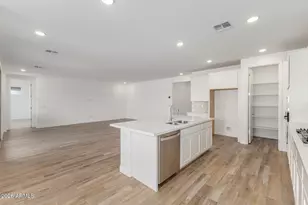 17458 W Saguaro Vis Dr, Surprise, AZ 85387 - Photo 9