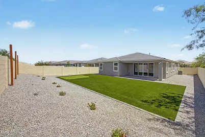 15896 W Desert Hollow Drive, Surprise, AZ 85387 - Photo 35