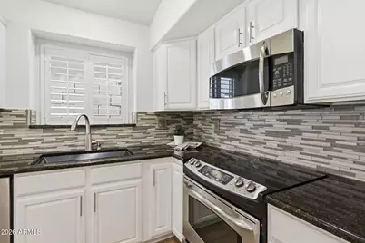 20934 N 37th Way, Phoenix, AZ 85050 - Photo 17